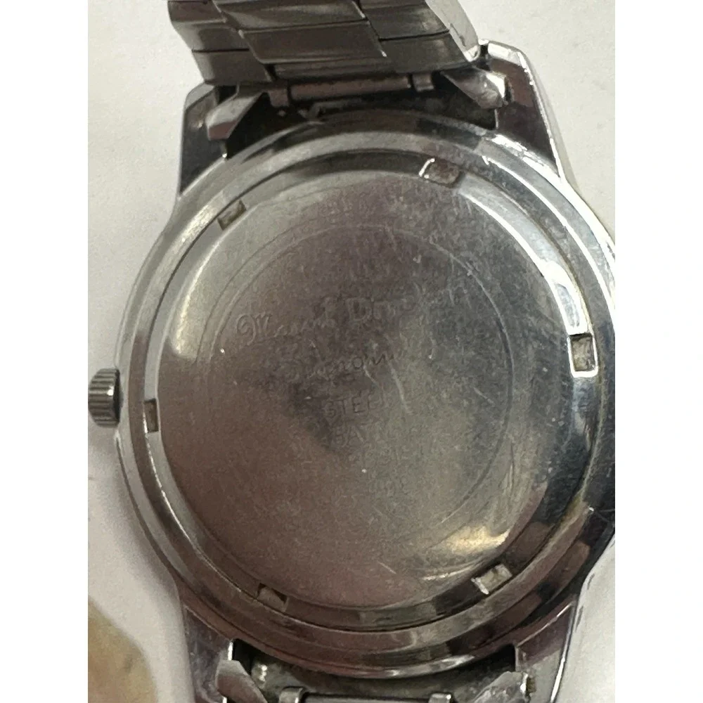 Marcel Drucker Scratched‎ Signature 21-208 Mens Watch New Battery 39MM 6.75